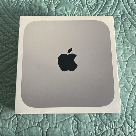 Mac mini M1 8GB Memory 512GB SSD - Picture 5 of 8